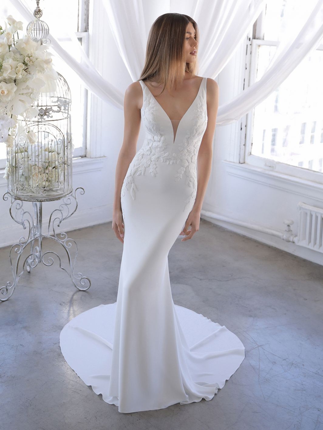 Ozalea Bridal Dress Inspirated By Blue By Enzoani 2022 of Enzoani