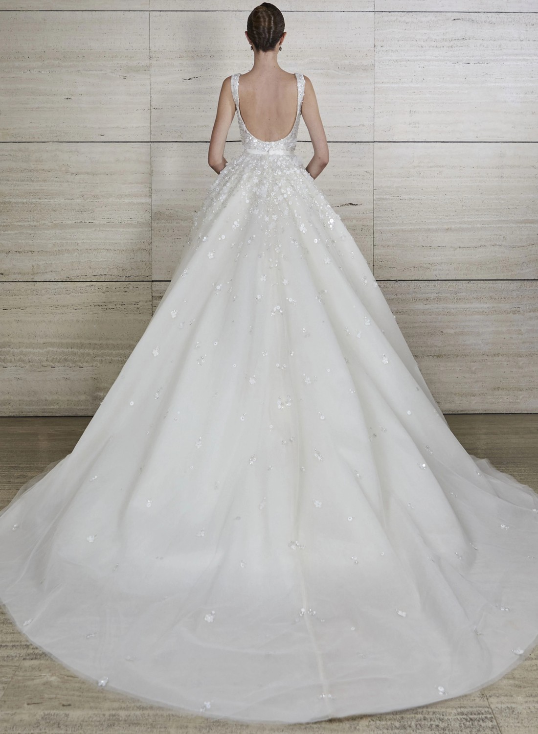 Look 4 BRIDAL SPRING 2022 ELIE SAAB INSPIRATED